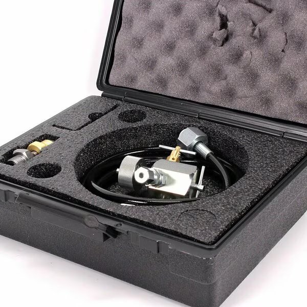 Hydac FPK 250 F2.5 G4 K Accumulator Charging Kit includes hose w/ G1 bushing + G4 adapter, Hydac, Mfr#: FPK 250 F2.5 G4 K